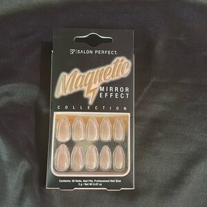 SALON PERFECT Magnetic Mirror Effect Press On Nails